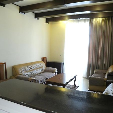 Rent Inn Yerevan On Sakharov Square Buitenkant foto