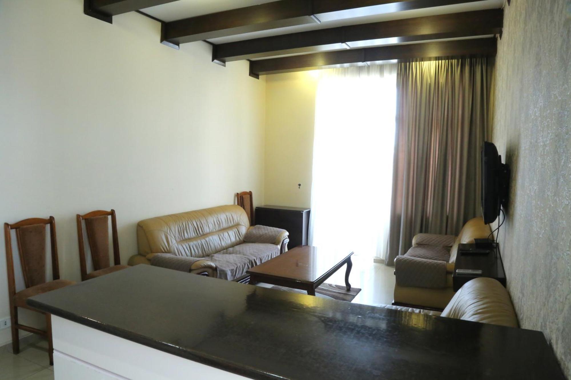 Rent Inn Yerevan On Sakharov Square Buitenkant foto