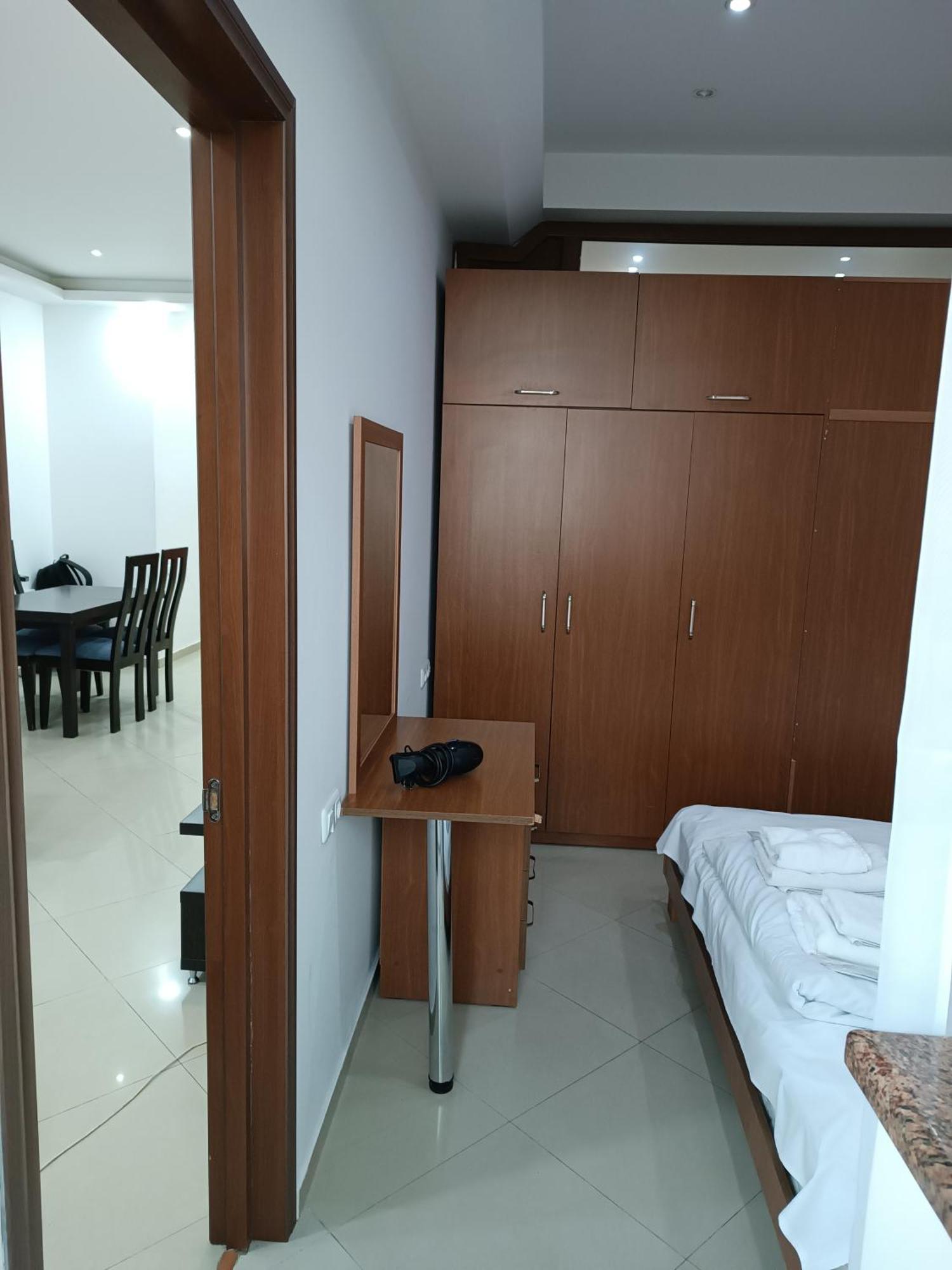 Rent Inn Yerevan On Sakharov Square Buitenkant foto